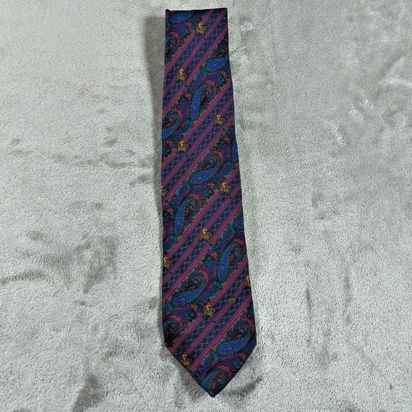 Gucci Other - Vintage Gucci Tie Mens 56x3.5 Blue Paisley Equestrian Horse Silk Made In Italy